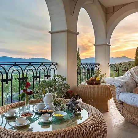 Villa Residencia *